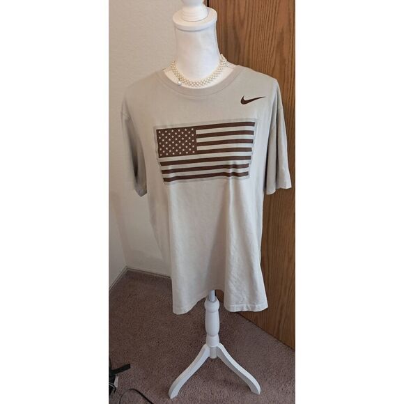 The Nike Tee American Flag Black Knights Beige/Tan color Size XL See Description - Picture 1 of 4